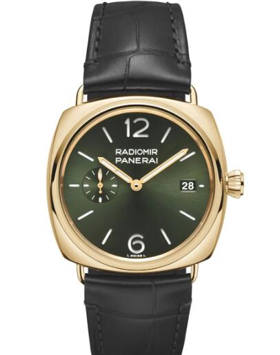 Panerai Radiomir Quaranta Yellow Gold Replica Watch PAM01437